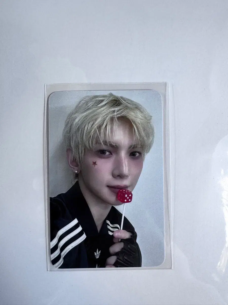 에이티즈 애니티즈 5만원 특전포카 민기 ateez mingi | 브랜드 중고